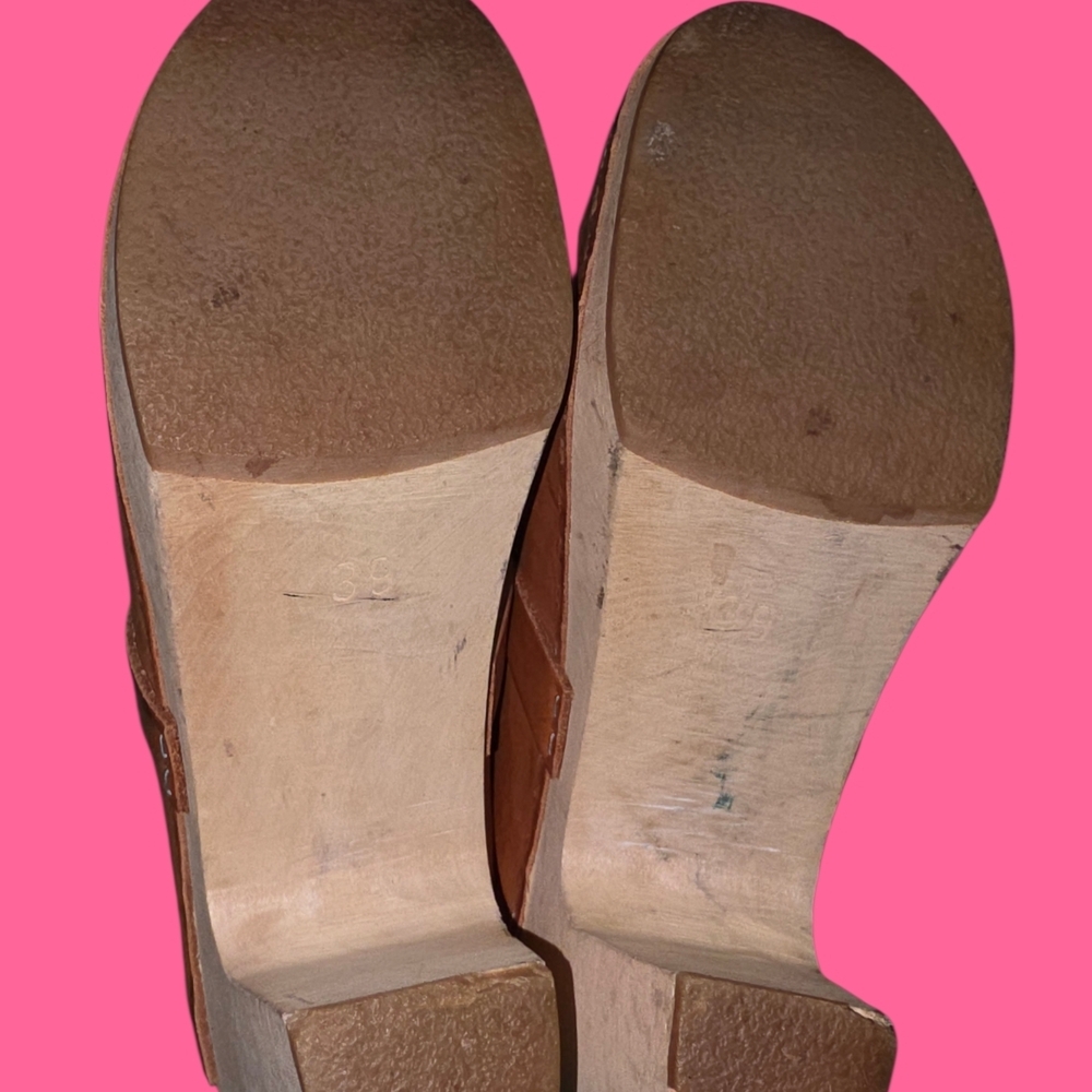 Swedish Hasbeens Brown Leather Clogs - Picture 5 of 5